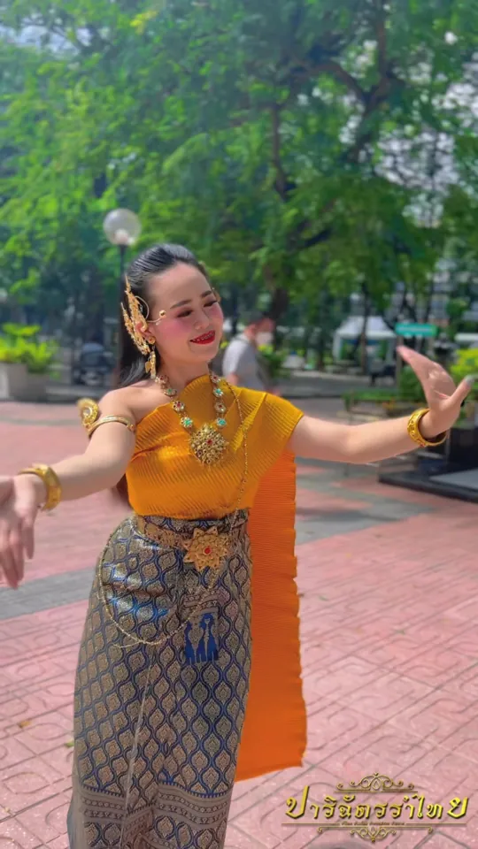 ภาพปกคลิป รำเชิญพระขวัญ ถวายองค์ท้าวหิรัญ รพ.พระมงกุฎ